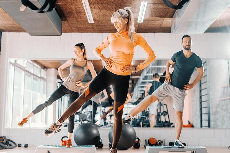 Fitnesskurs im Fitnessstudio