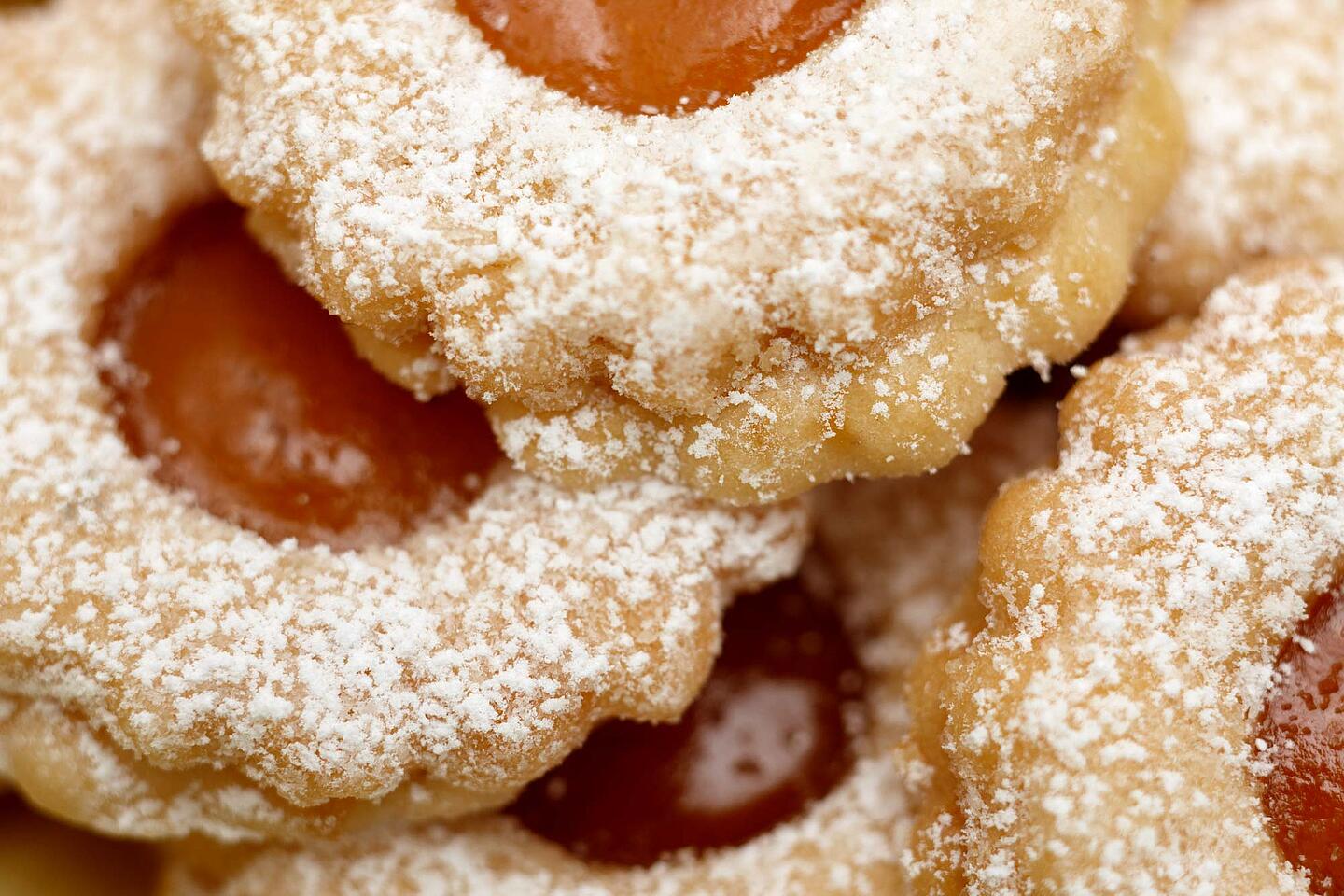 Plätzchen mit Geleefüllung.