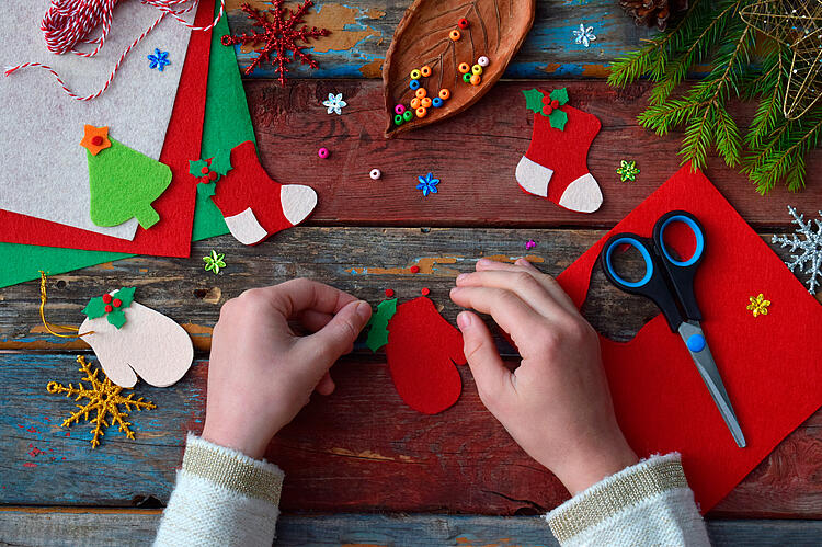 Weihnachtsbasteln mit Kindern