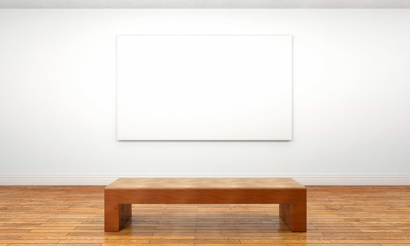 Holzbank in einem Museum vor einer weißen Leinwand an einer weißen Wand. Holzbank in einem Museum vor einer weißen Leinwand an einer weißen Wand.