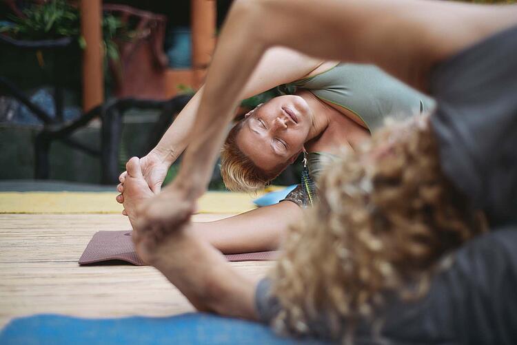 Die Feldenkrais-Methode löst Fehlhaltungen und Verspannungen