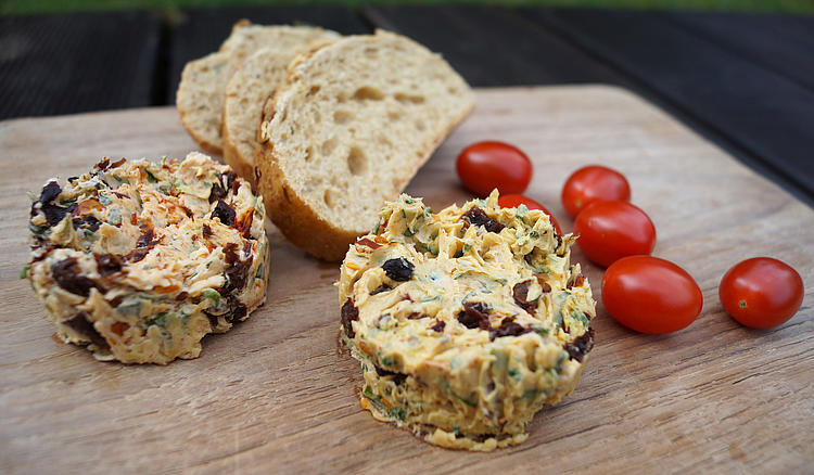 Bärlauch-Tomaten-Butter