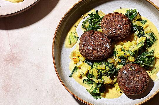 Linsenküchlein mit Curry-Mangold 