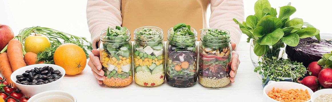 Rezepte für Salate im Glas