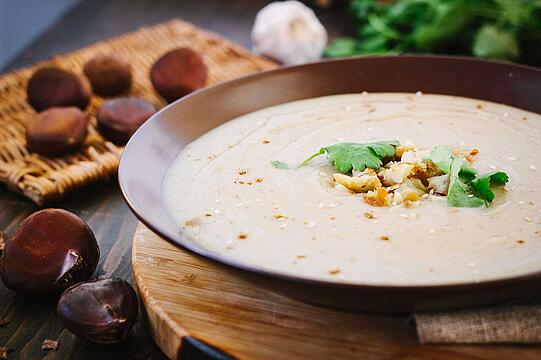 Maronensuppe mit Steinpilzen