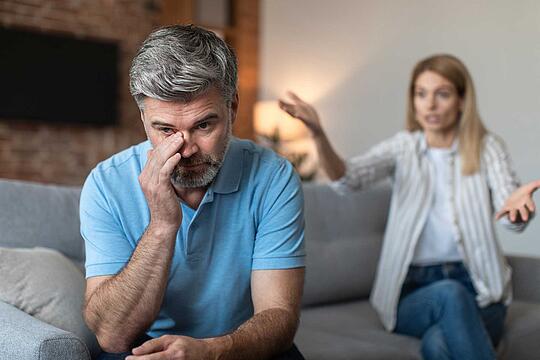 Teufelskreis durchbrechen: Hilfe bei Häuslicher Gewalt 