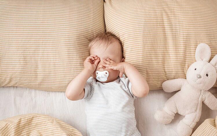 Gesunder Schlaf für Ihr Baby – 7 hilfreiche Tipps