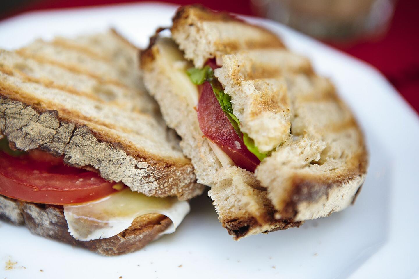 Sandwiches auf einem Teller