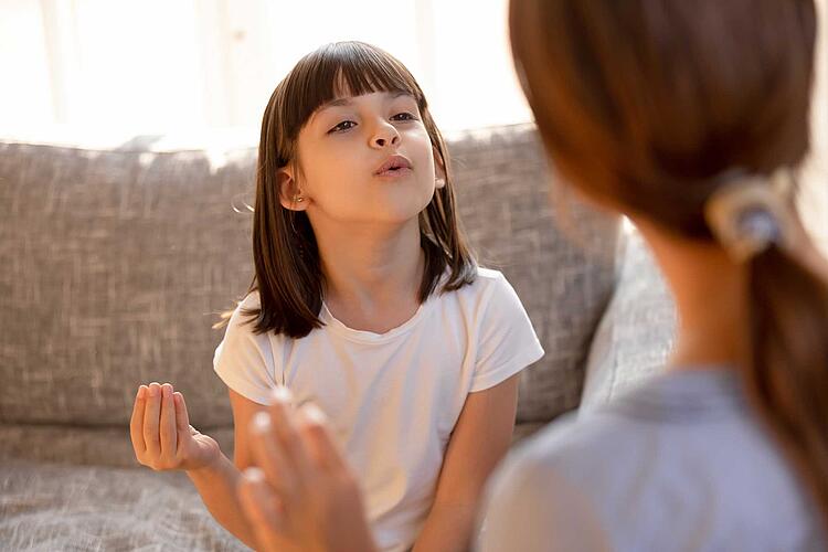 Therapien: Was kann man gegen Stottern machen?