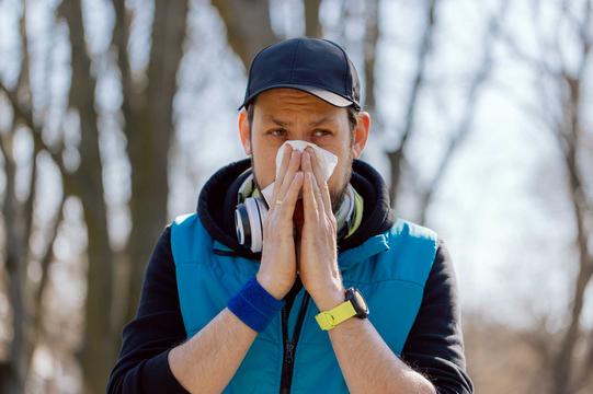Heuschnupfen: Was Sie beim Sport beachten sollten